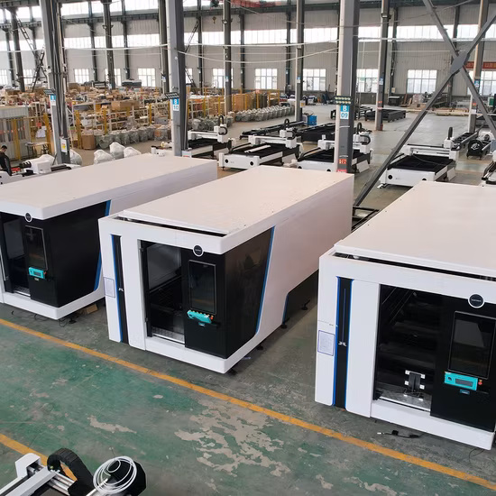 Macchina da taglio laser in fibra di carbonio da 1,5 kW su tutta la superficie