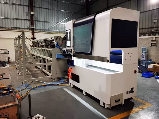 Macchina da taglio laser a fibra per tubi tondi ultraveloce con caricamento automatico per tubi di piccole dimensioni